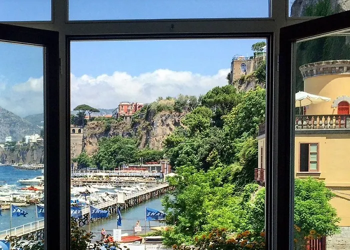 Surriento Couette-café 4*