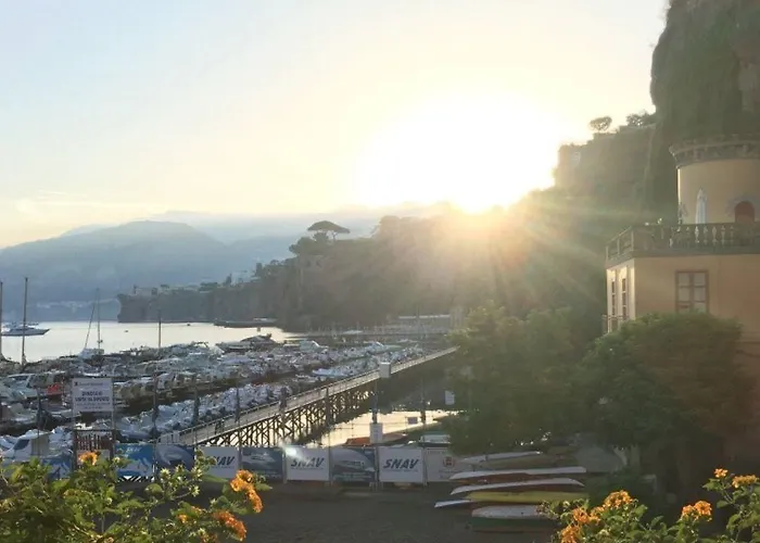 Surriento Bed & Breakfast 4*