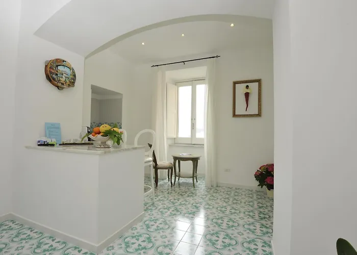 Surriento Oda ve Kahvaltı 4*